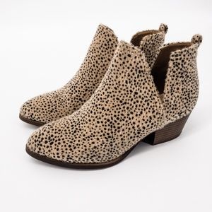 chinese laundry caring cheetah booties